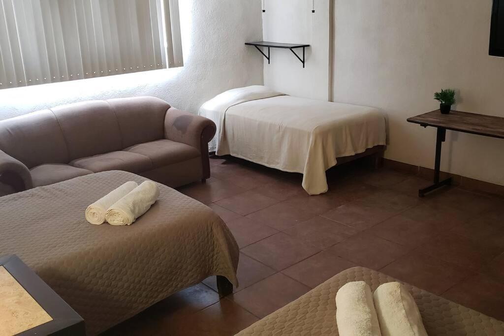 Departamento Grande Con 2 Recamaras Con Aire 5 Camas Wifi 115Mb, Cocina .Cochera Techada, #4 Ciudad Valles Extérieur photo