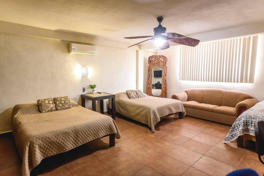 Departamento Grande Con 2 Recamaras Con Aire 5 Camas Wifi 115Mb, Cocina .Cochera Techada, #4 Ciudad Valles Extérieur photo