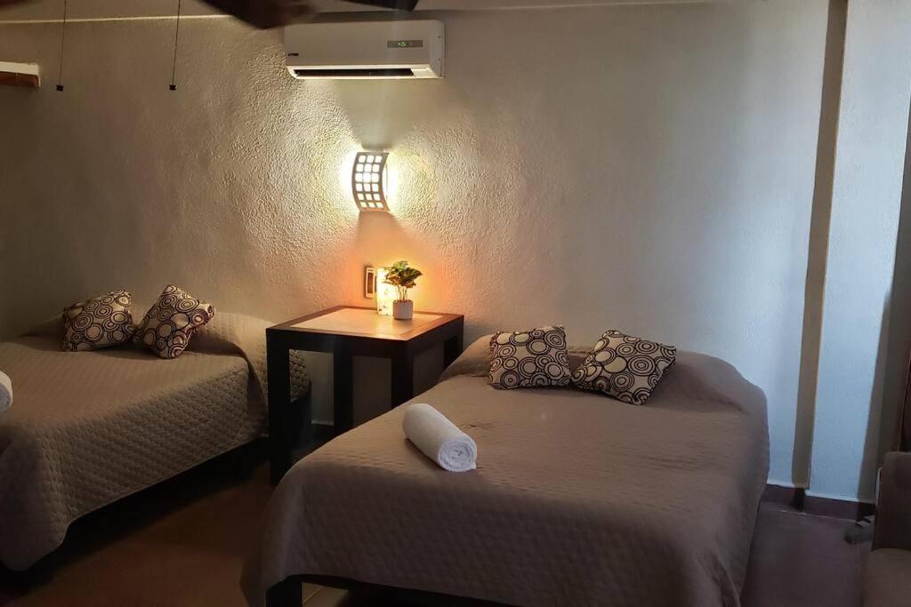 Departamento Grande Con 2 Recamaras Con Aire 5 Camas Wifi 115Mb, Cocina .Cochera Techada, #4 Ciudad Valles Extérieur photo