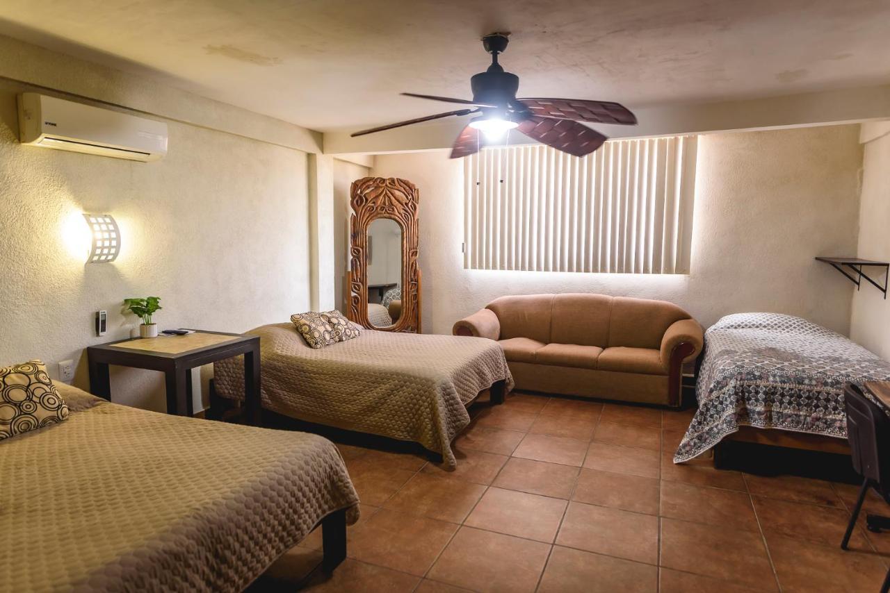 Departamento Grande Con 2 Recamaras Con Aire 5 Camas Wifi 115Mb, Cocina .Cochera Techada, #4 Ciudad Valles Extérieur photo